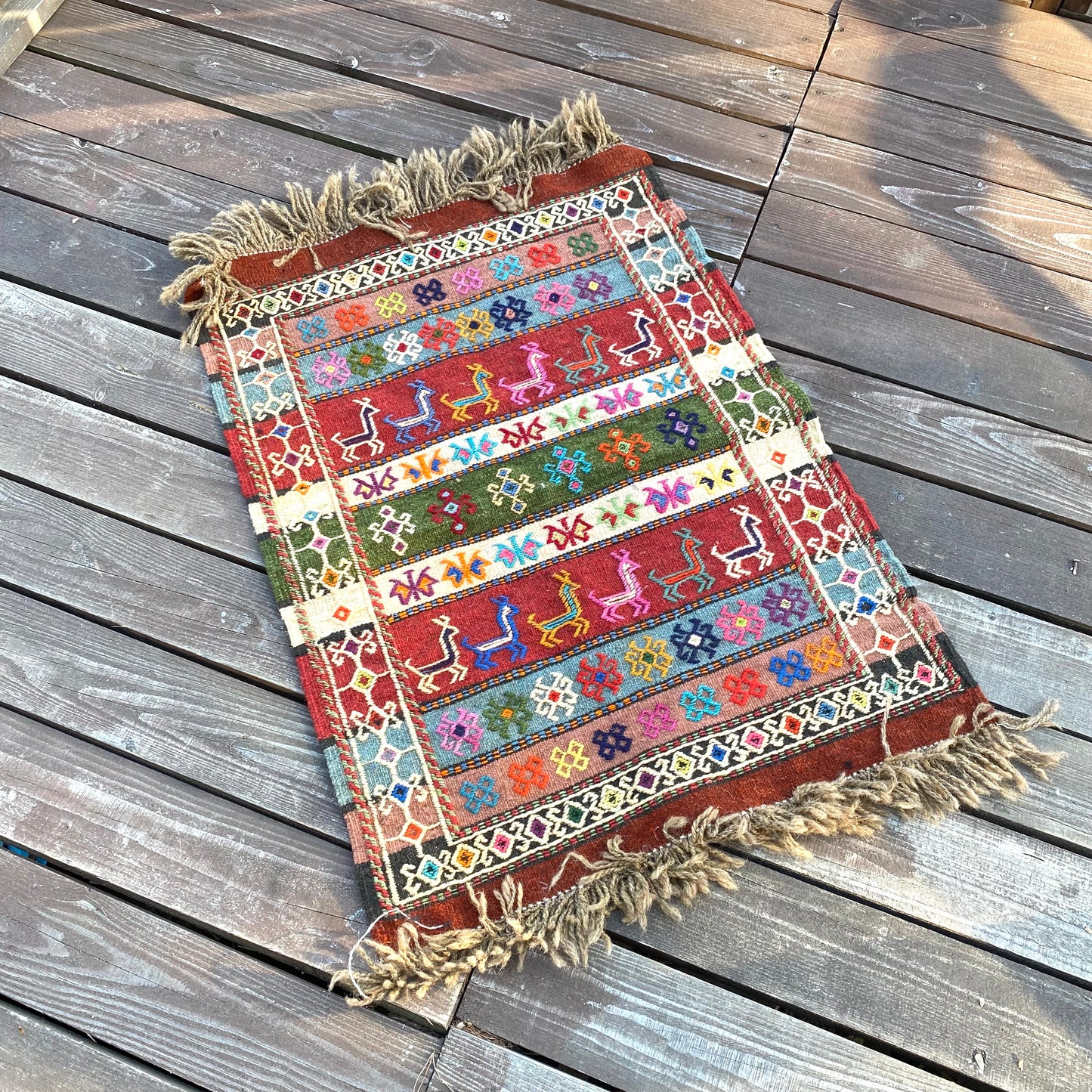 クルド絨毯(カラフル鹿柄) 105×65cm