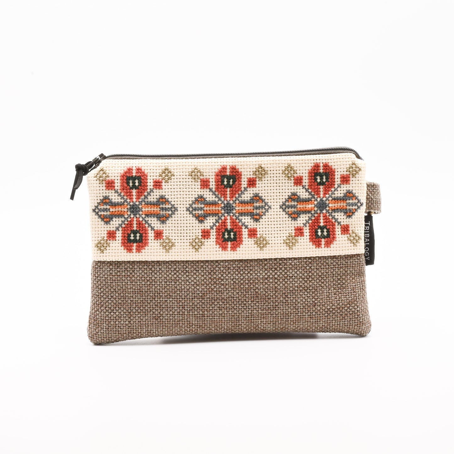 花柄刺繍の化粧ポーチ