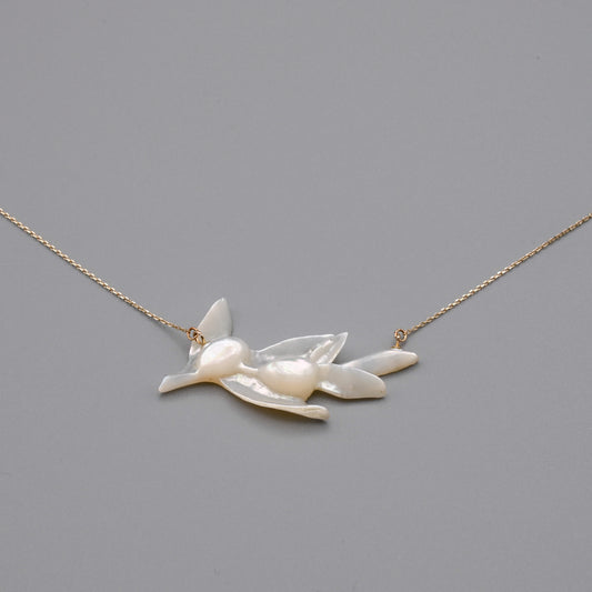 K10YG　"マザー・オブ・パール"　オリーブモチーフネックレス